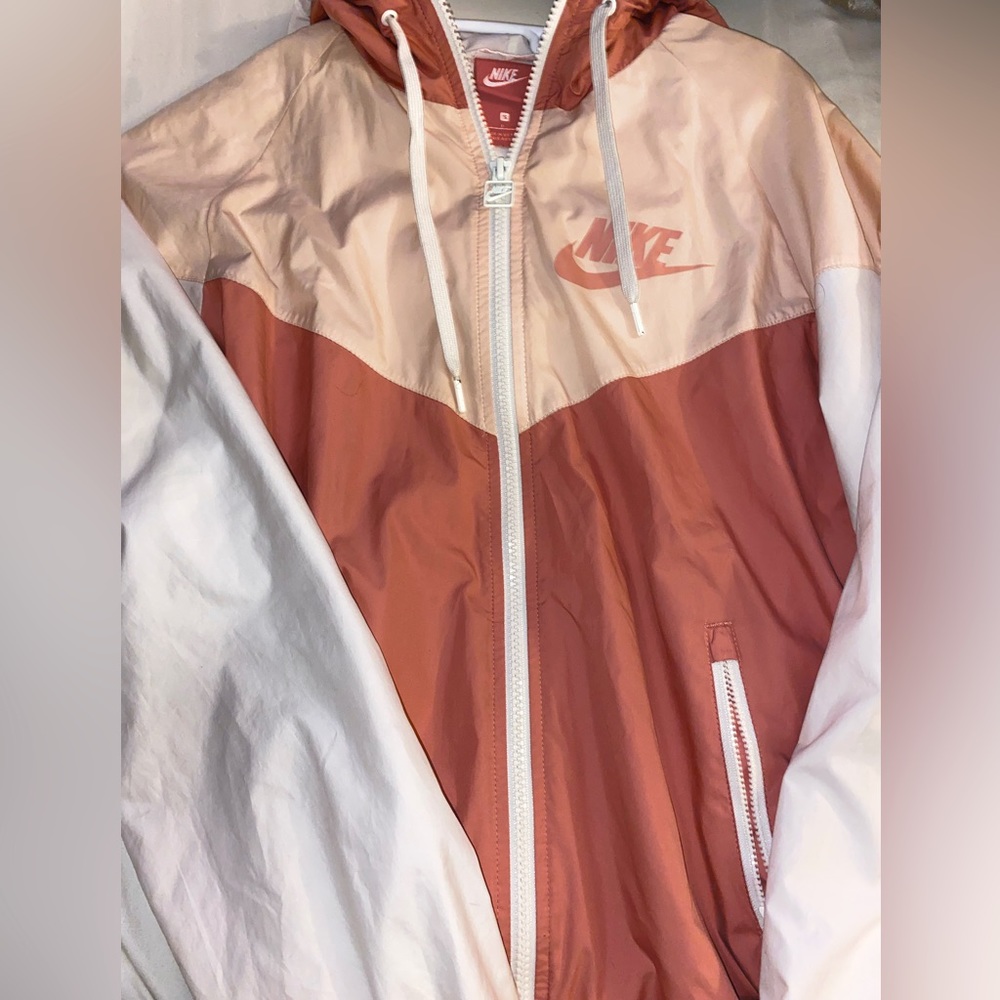 Nike tech